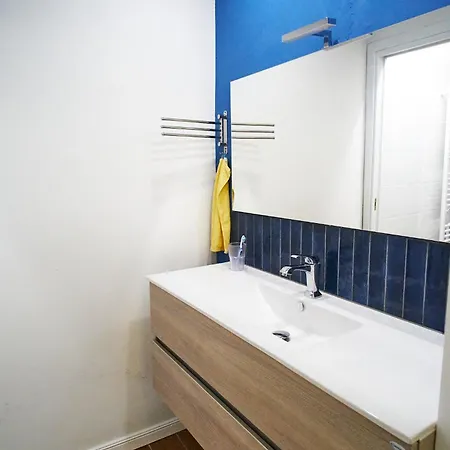 Lovely Historic Center 2-bedrooms * Verbania